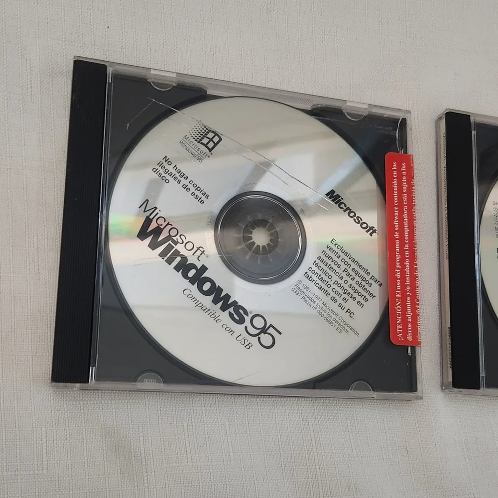 Microsoft Windows 95 with Games and Microsoft Windows 95 & Plus with USB Support